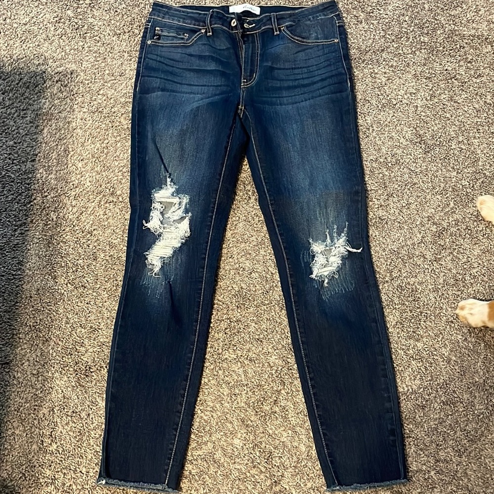 KanCan distressed skinny jeans